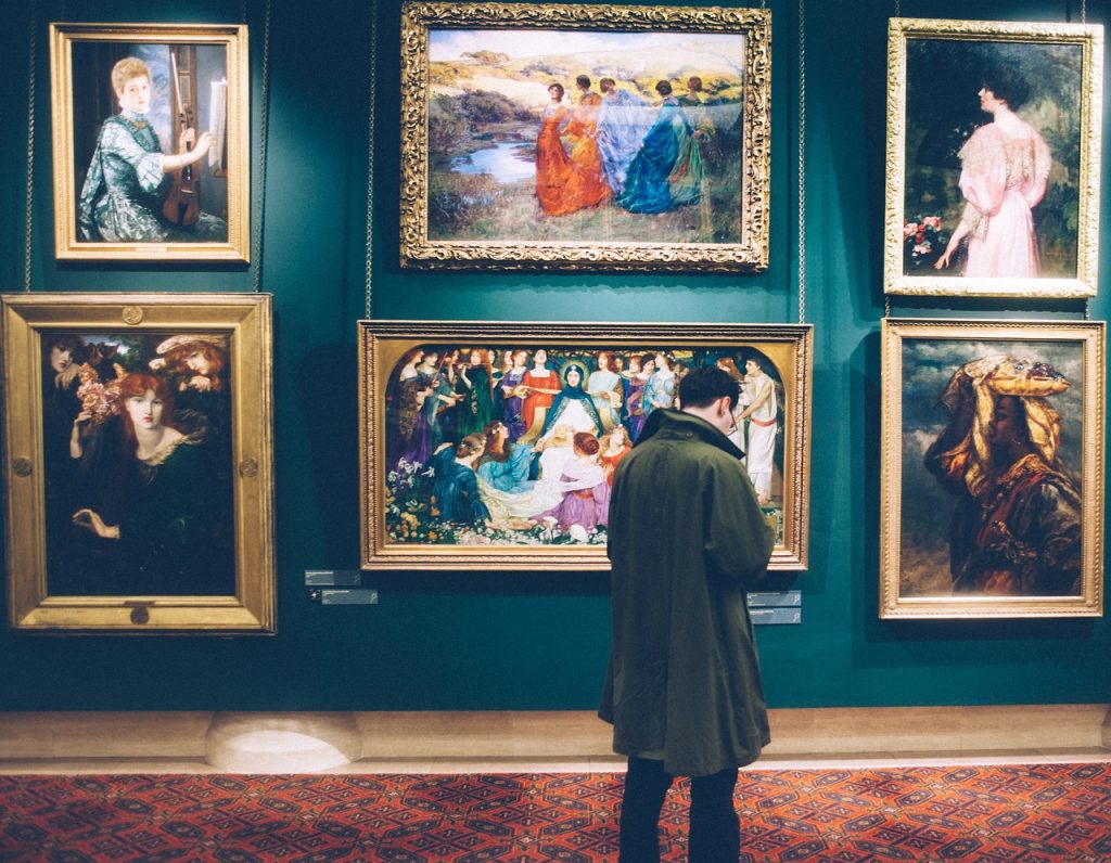 How to Create a Simple Personal Art Gallery 